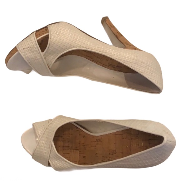 Nine West White Peep Toe Heels Size 6 - Picture 7 of 9